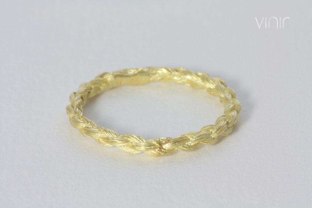 Schmuck aus Pferdehaar, Ketten, Anhänger, Ringe, Sonderanfertigungen. Andenken an Pferd Schmuck, hochwertig, Freunderinge von Vinir