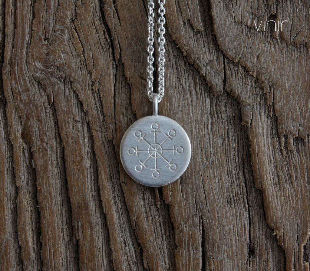 Isländisches Zauberzeichen Vináttustafur - Freundschaft. Galdrastafir, Anhänger und andere Schmuckstücke in Silber und Gold. Vinir Schmuckwerkstatt